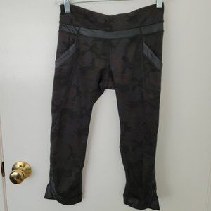 Lululemon Run For Fun Cropped Camo Legging